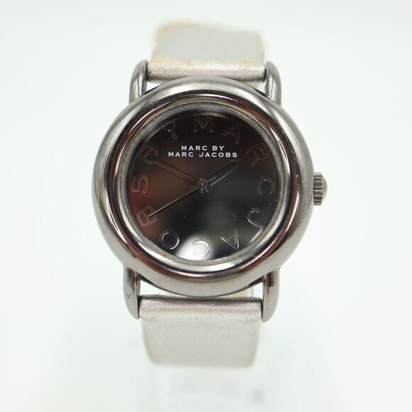 Marc Jacobs Womens Gunmetal Watch 33mm Round Leather Strap MBM1220 w New Battery main image 6